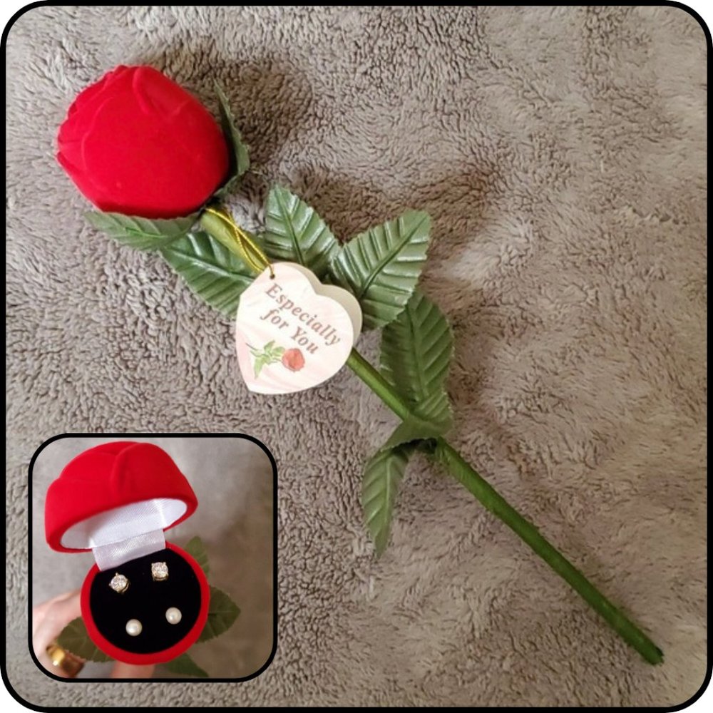 2 Earrings Set in Velvet Rose Jewelry Box Stem